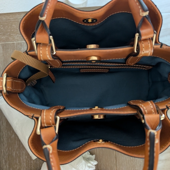 Dooney & Bourke Montego Mini Barlow - Picture 16 of 16